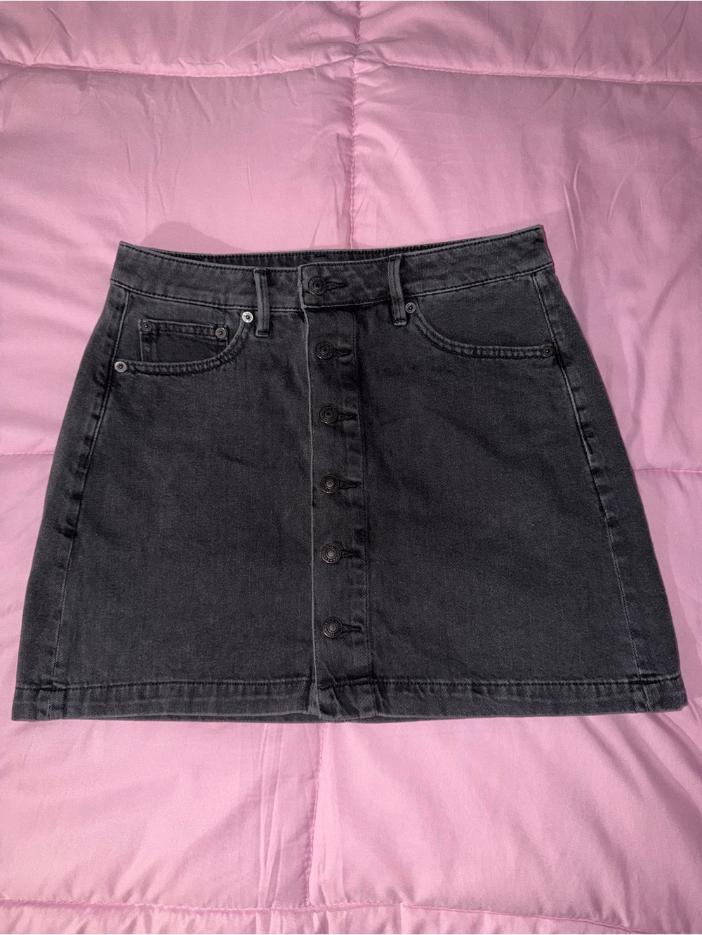 American Eagle Super High-Waisted Denim A-Line Skirt. Size: 6 Long